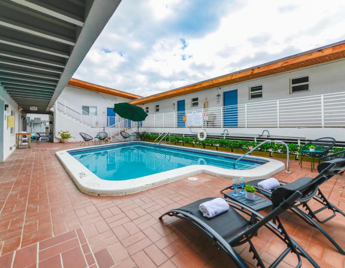 Fantastic 1 Bedroom With Pool Steps From The Beach #43 Hollywood Exterior foto