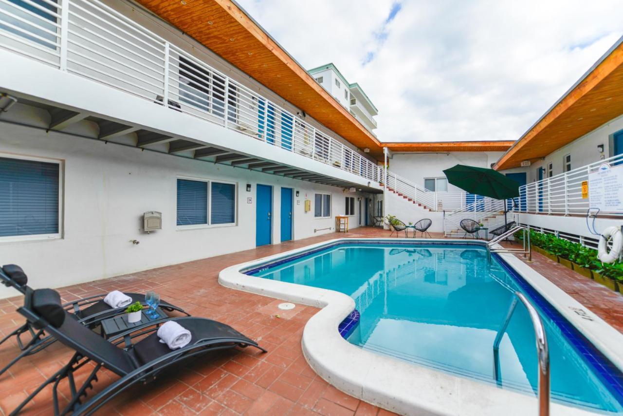 Fantastic 1 Bedroom With Pool Steps From The Beach #43 Hollywood Exterior foto