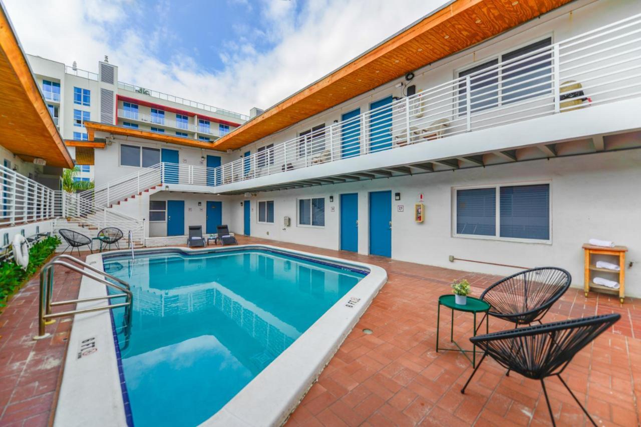 Fantastic 1 Bedroom With Pool Steps From The Beach #43 Hollywood Exterior foto